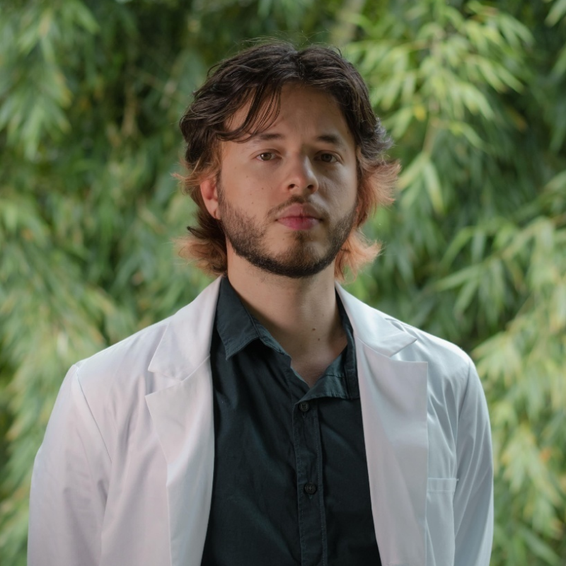 Dr. Juan Diego Velásquez